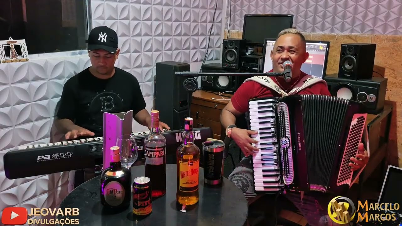 AMOR DE UM VAQUEIRO AO VIVO - COM MARCELO MARCOS