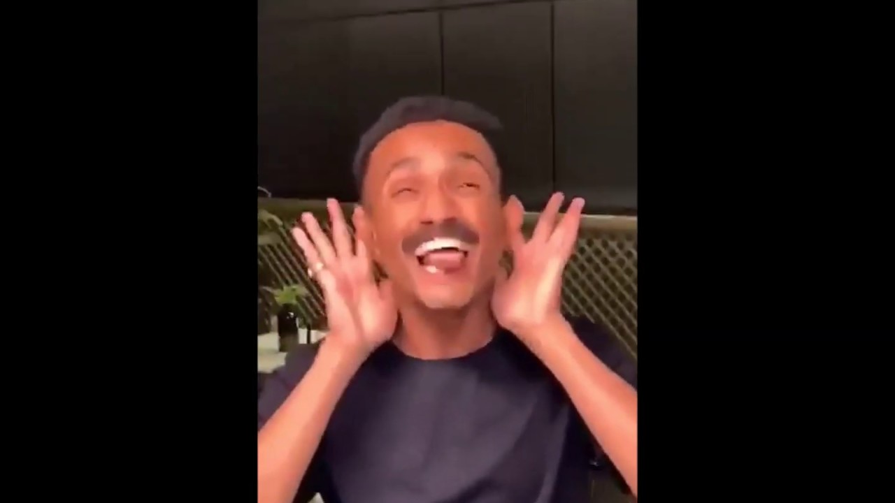معاذ عبدالرحمن يلعب 
