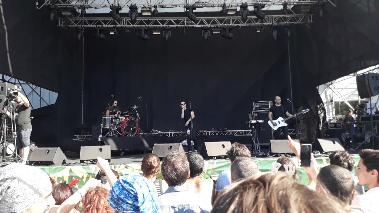Jakuzi - Bir düşmanım var ( Nilüfer Müzik Festivali 2017 )