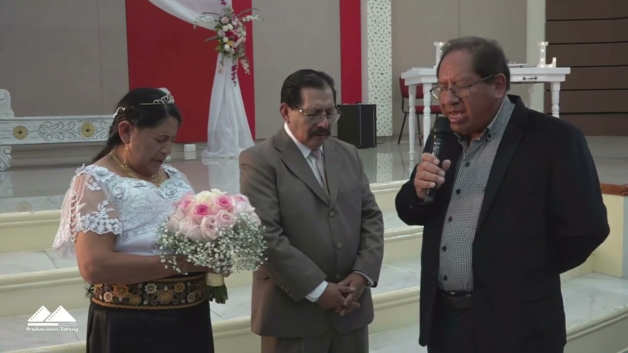 Bodas de Oro de los pastores: Ricardo Villalobos y Luz Mora