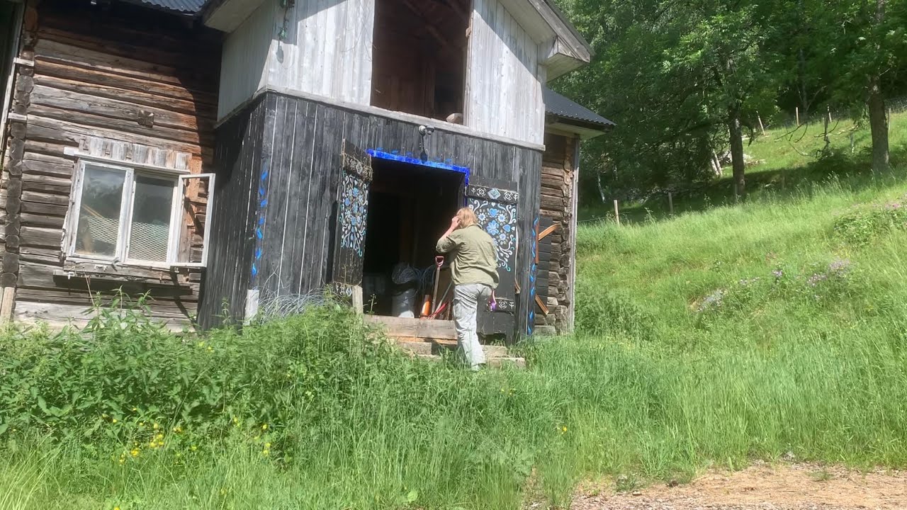 At my parents’ småbruk (small farm) in Norway! Finding all sorts of things