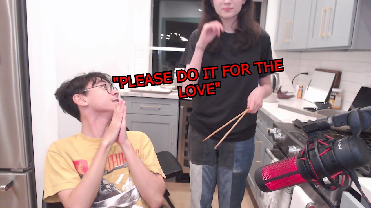 Tyson Using W Hacks on Kyedae so she makes him Food 😂