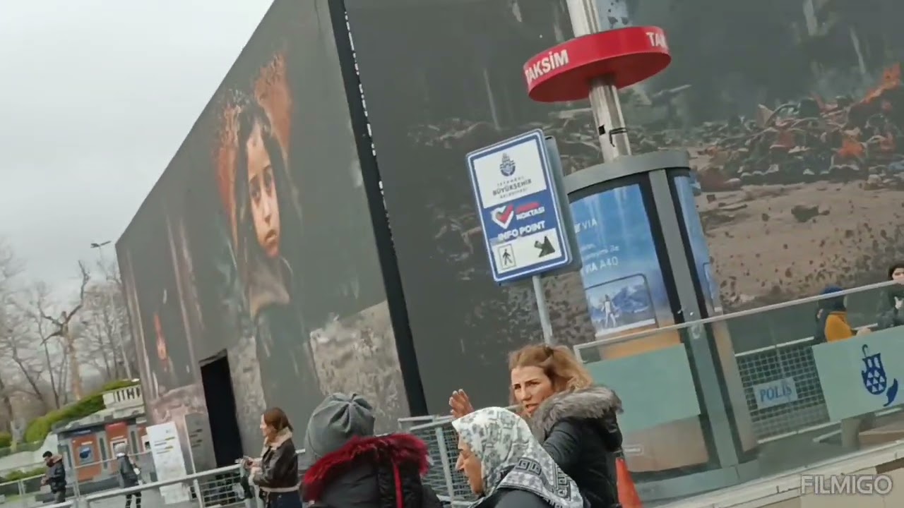 WTC - 911 - T4IT -  TURKIYE-ISTANBUL-TAKSIM-ISTIKLAL ZAMBAK TEPE DERE ILICA 19 TILE TOILET