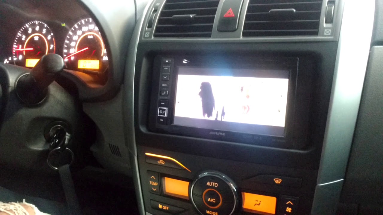 Stereo Alpine INE W960 para Toyota Corolla