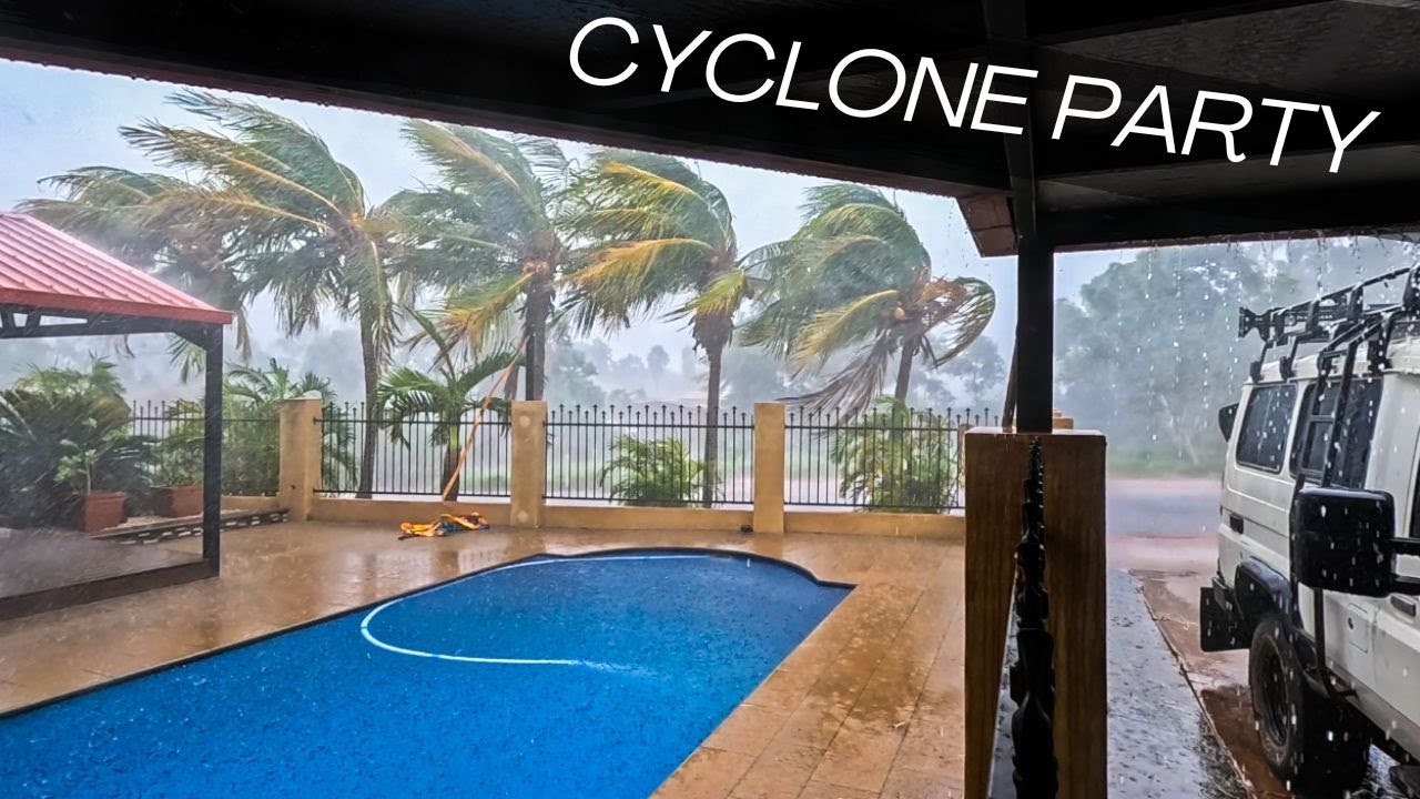 A PILBARA CYCLONE & FISHING DAMPIER FORESHORE | WESTERN AUSTRALIA