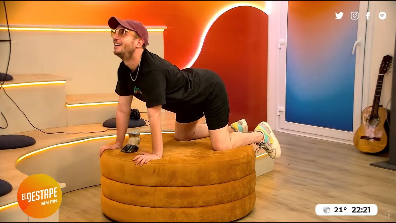 YOGA CON MARTÍN RECHIMUZZI | Qué Olor, con Noelia Custodio y Charo López