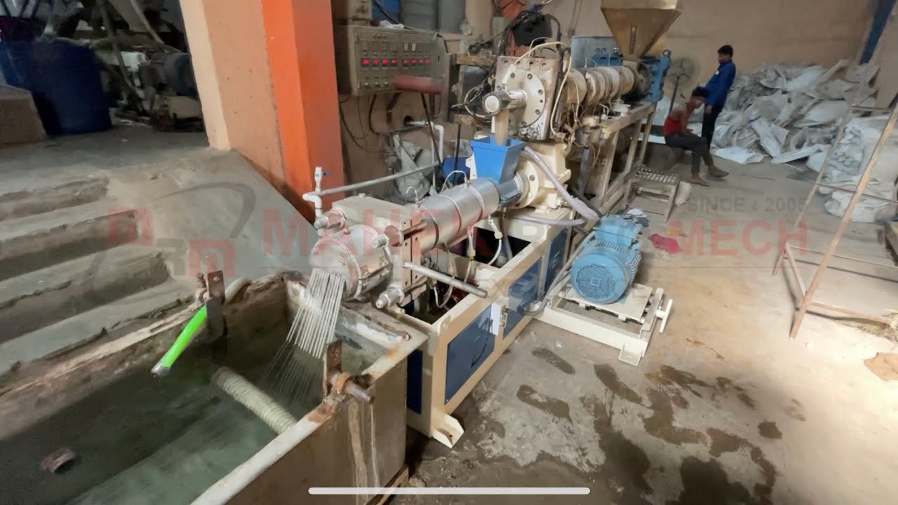 Mother baby plastic recycling machine