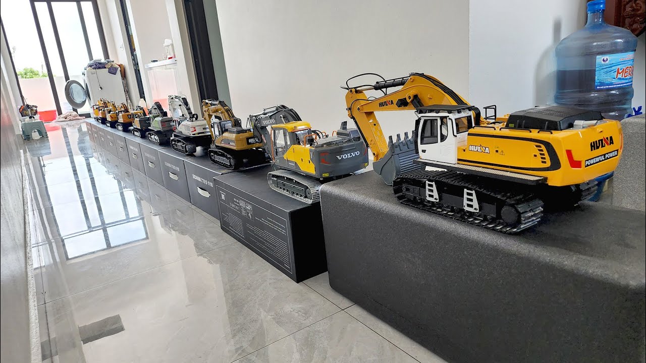 Bộ Sưu Tập Siêu Phẩm Máy Xúc Điều Khiển HUINA - Hơn 10 Mẫu Cực Chất, Full Kim Loại!