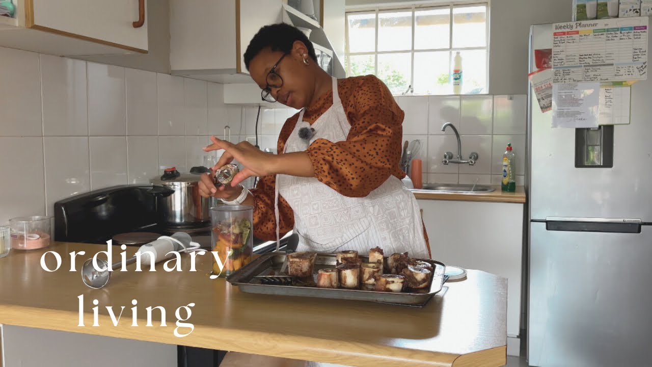 Vlog | A bit of cleaning, cooking & chatting | with Lesego