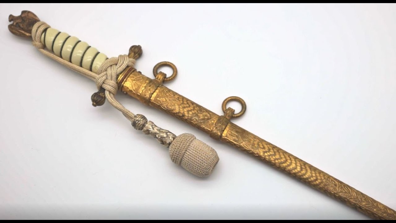 Luxe german marine dagger from ww2