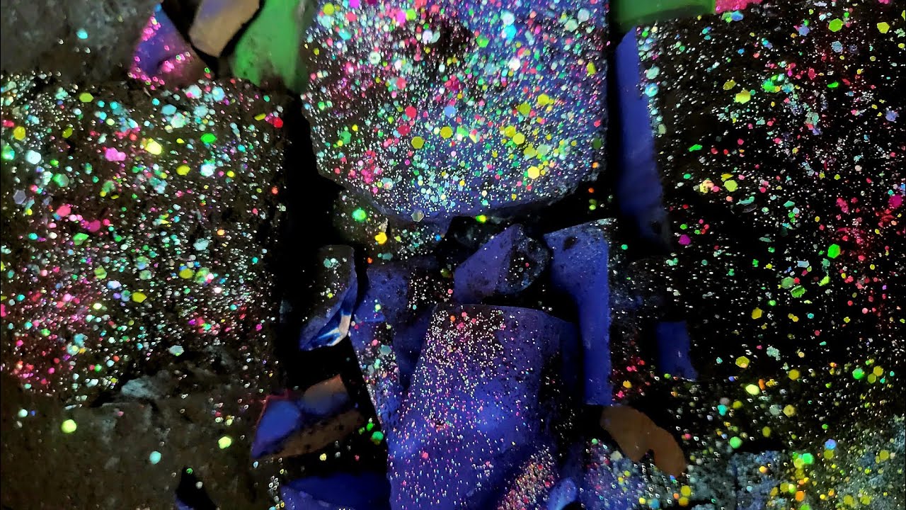 Dyed Gymchalk w Charcoal & Glitter Topping ~ Dusty & Crunchy ~ ASMR