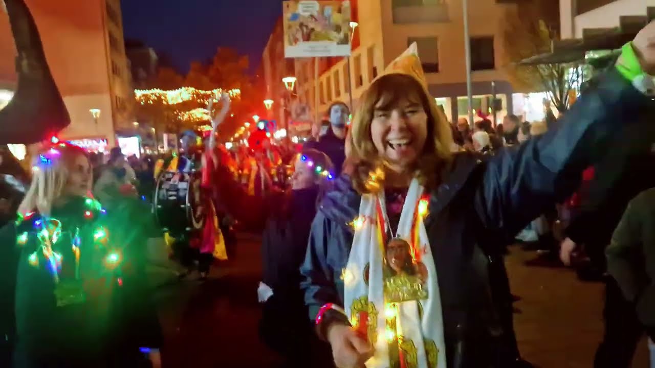 LUDWIGSHAFEN D&Auml;MMERUMZUG 2025 in 4K: OB Jutta Steinrucks L&auml;cheln bei der Fasnachts-Er&ouml;ffnung​​