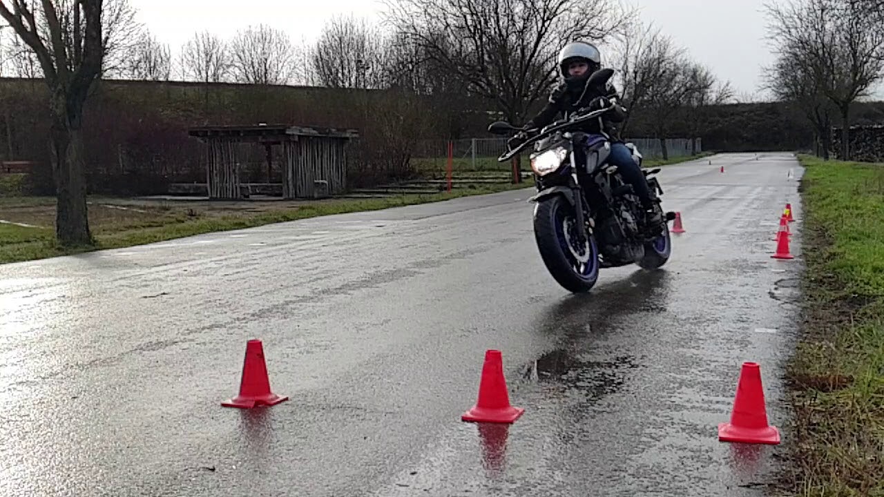 Permis A2 - L'&eacute;vitement