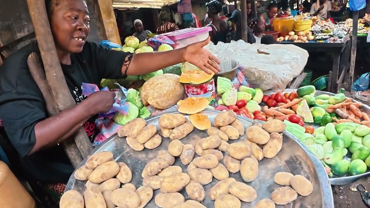 Les vrais prix au marché de la tannerie 🇬🇳 | Elles parlent sans filtre