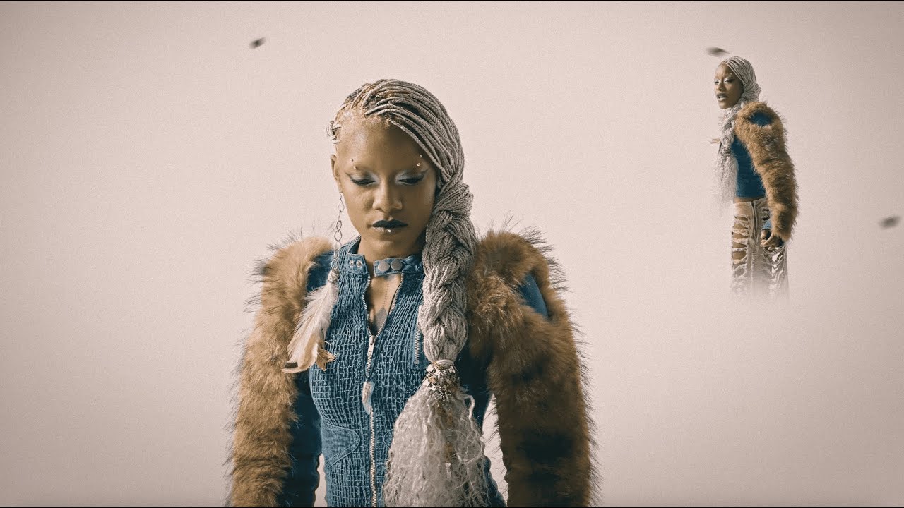 Iniko - Earth's Castaways (Official Visual)