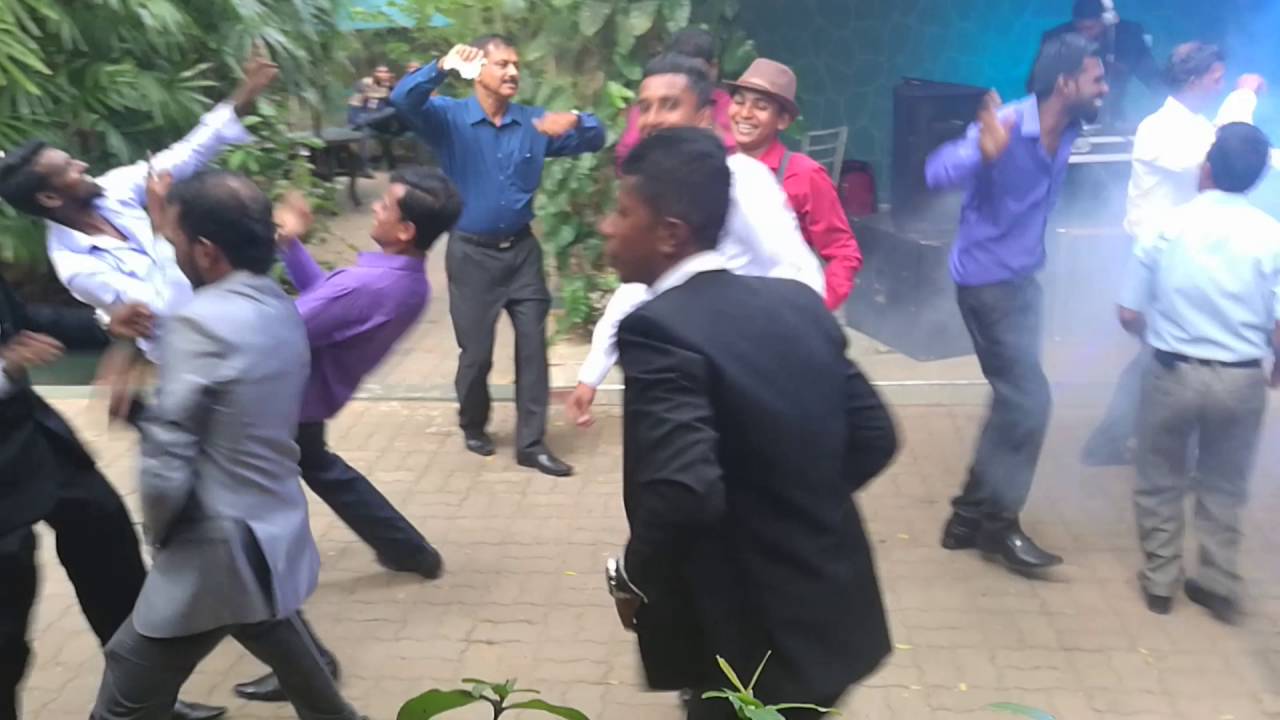 Typical Sri Lankan Drunken Uncle dance (funny)