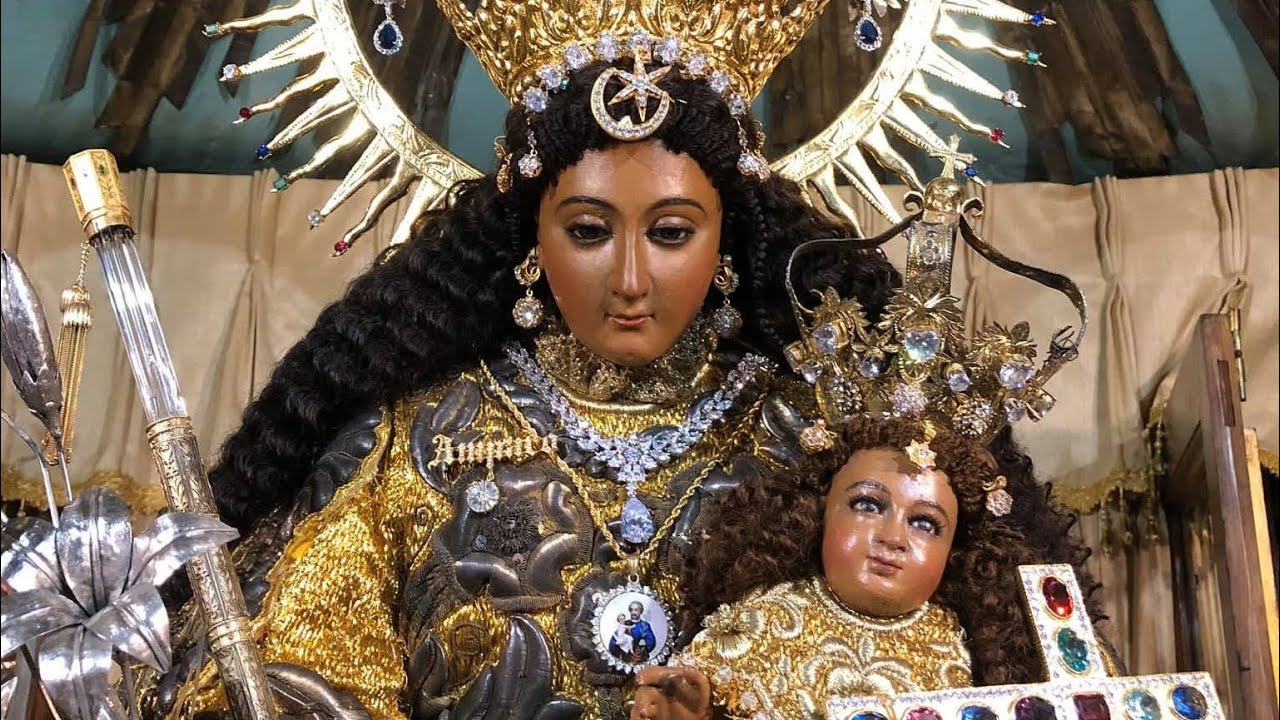 Santuario Nacional Ntra.Sra. de los Desamparados de Santa Ana, Manila. Filipinas - saludo del rector