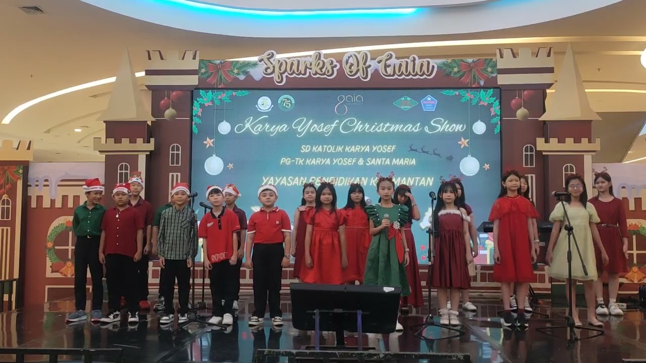 Joyful Voices - O Come All Ye Faithful - Solis : Jolly Jeanne