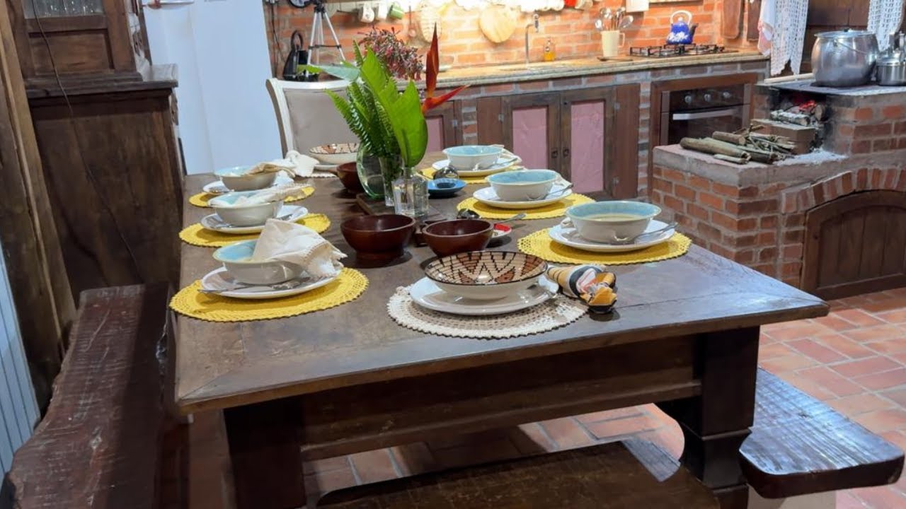 Carinhosa decoração FARMHOUSE/COTTAGE para receber amigos em nossa casa