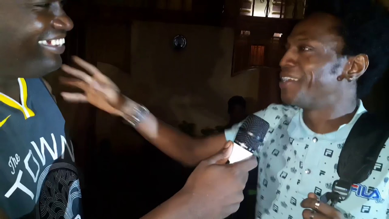 Koman diabate et Bamody micro trottoir