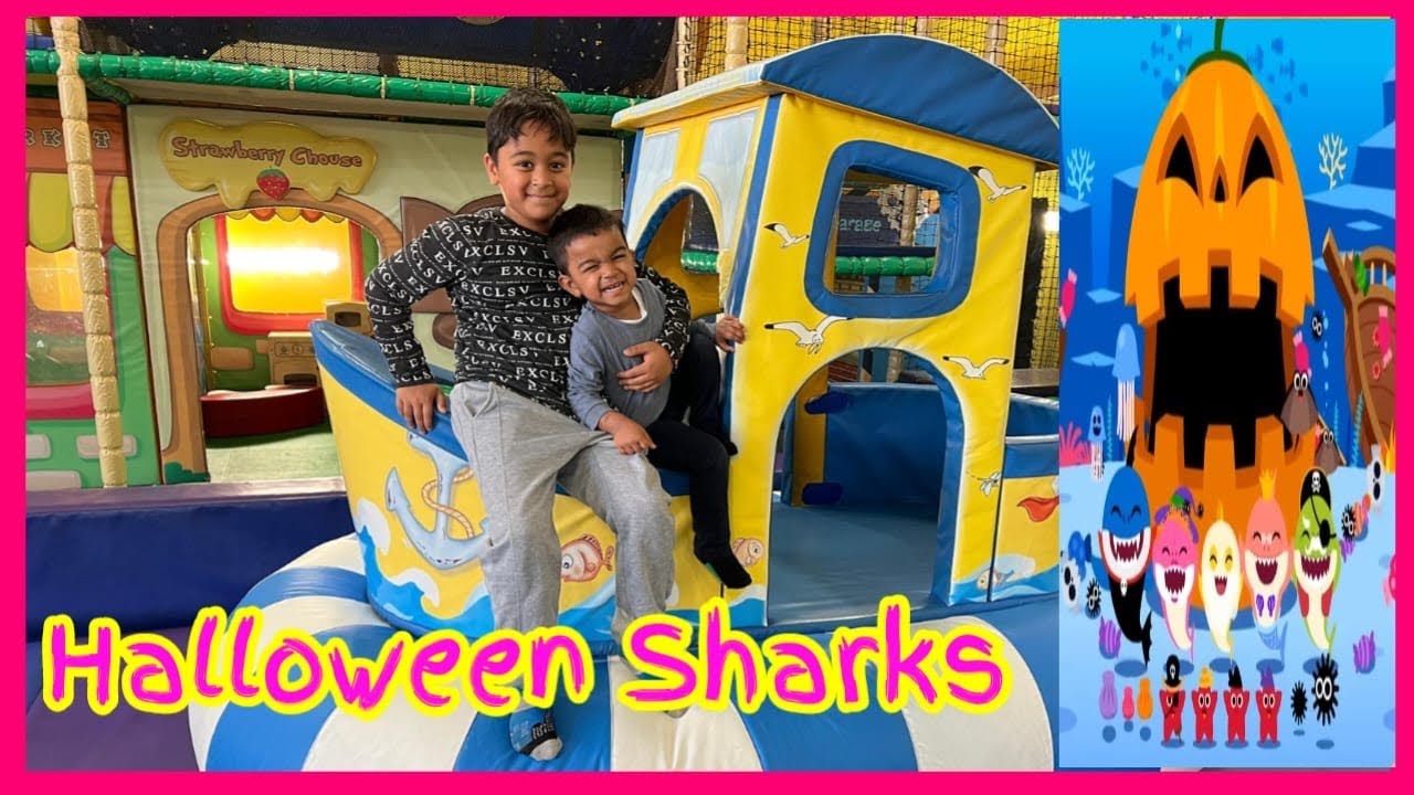 Playing Scary Halloween Sharks | Sharks Song | Baby Shark Song