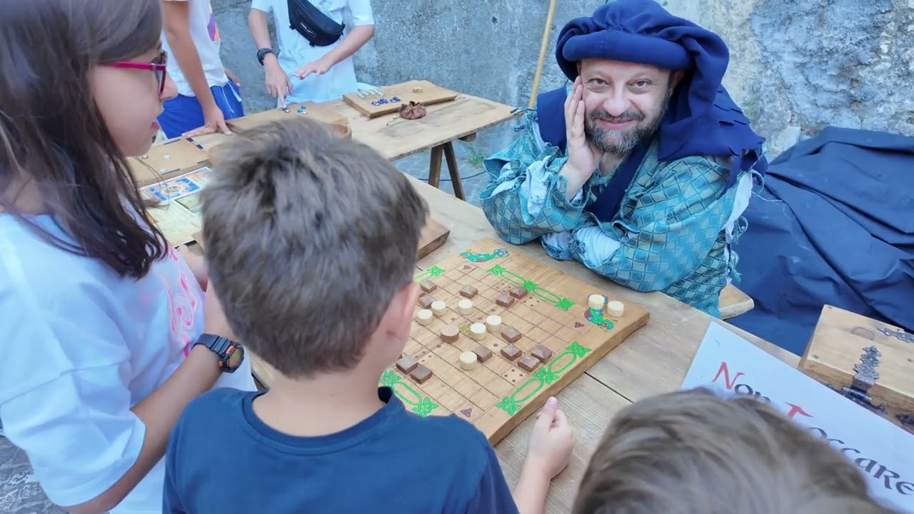 Palio di Ribusa a Stilo 2025, tra i banchi del mercato storico delle arti e dei mestieri