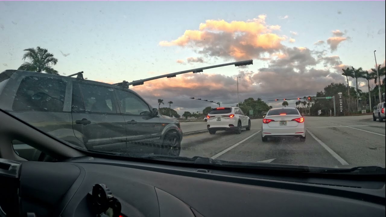 Recorriendo las calles de Miami casi a la caída del Sol ( regálame tu like y suscríbete a mi canal )