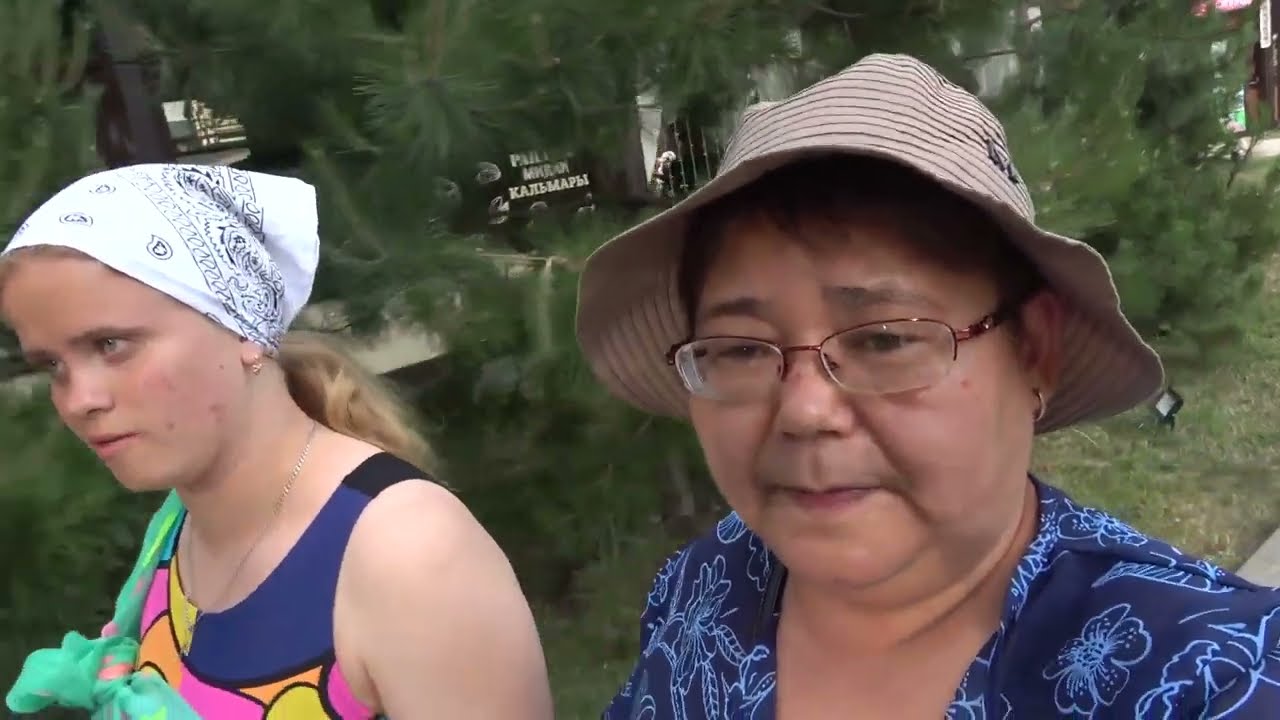 Срочно бежим с моря! В кафе - гуляем на всю катушку! 21.06.22.