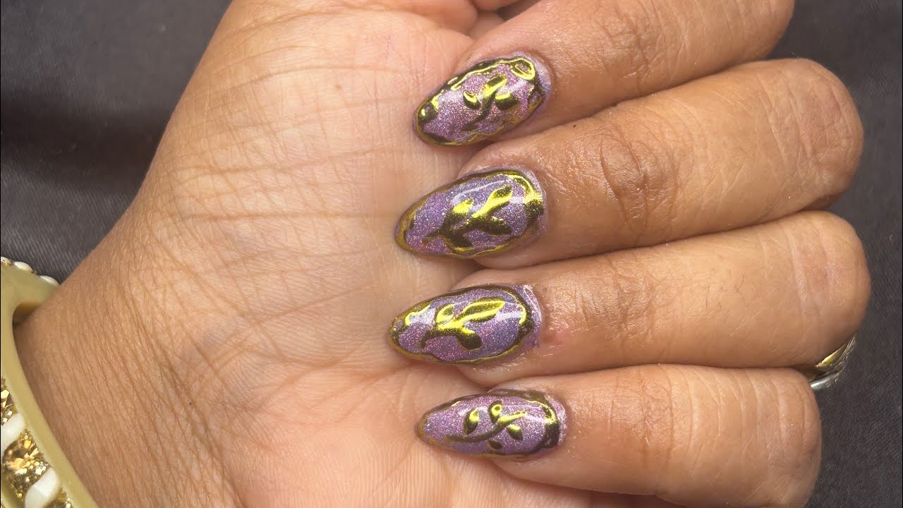 Cateye nail with Crome effect g͟har pe hi krna sikhe step-by-step 