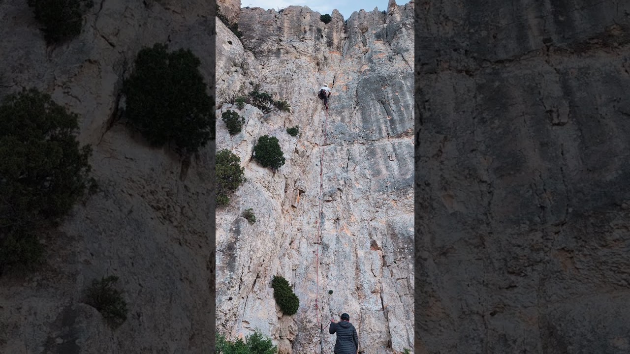 Xert / Cingle de l'Aigua / La paciencia de la familia 6a+ / SEKI a vista
