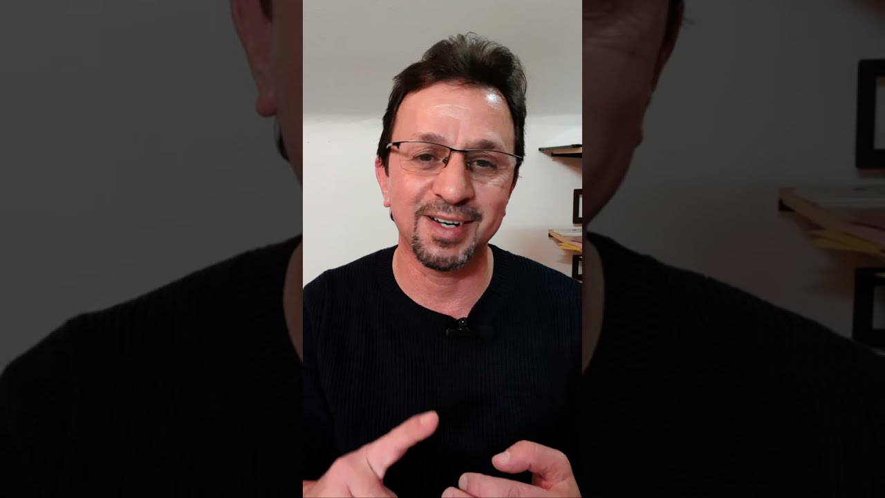 بدأت قناة "أسرار وخفايا الباترون" بثًا مباشرًا