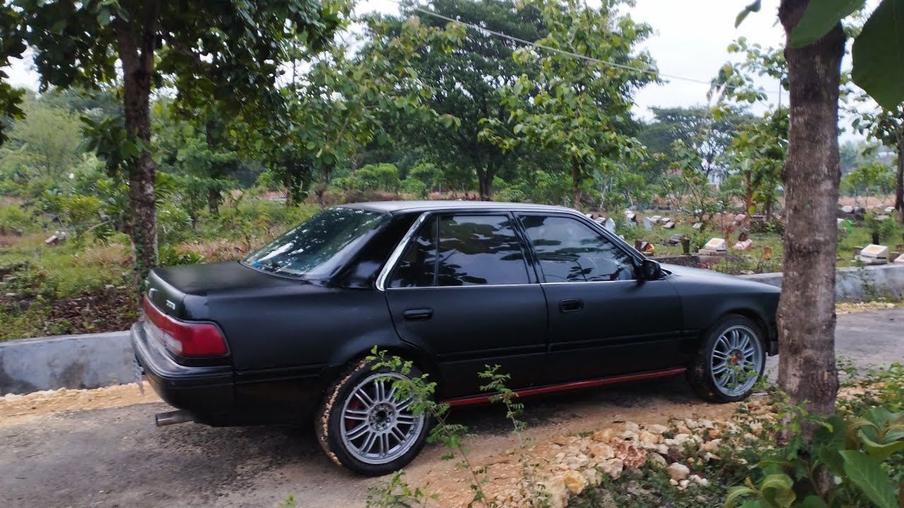 (TERJUAL) TOyota corona exsaloon 1992 lengkp of injex irit 14.5 juta 085731484085