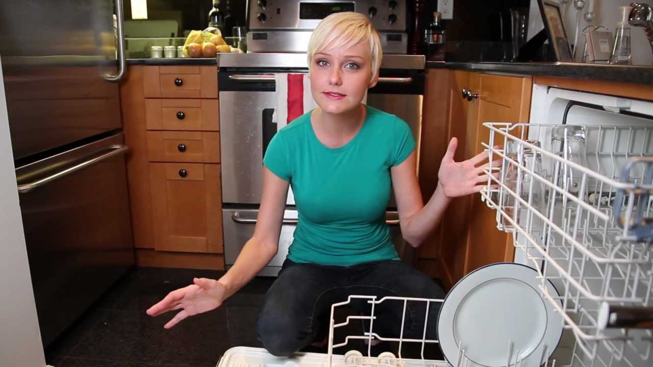 The Domestic Geek: How to Clean Your Dishwasher