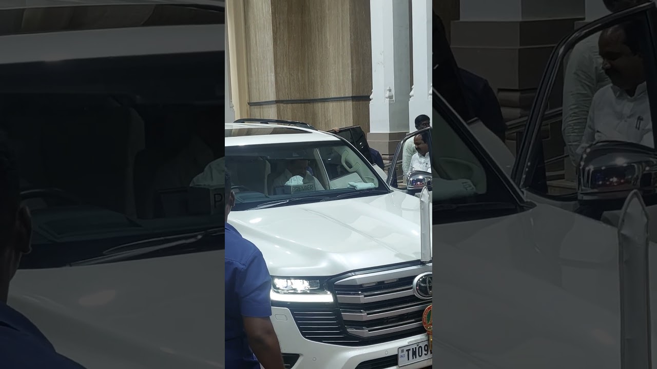 Tamiilnadu Chief Minister M.K.Stalin convoy at DMK HQ Chennai #cm #mkstalin #tamil #chennai #dmk.