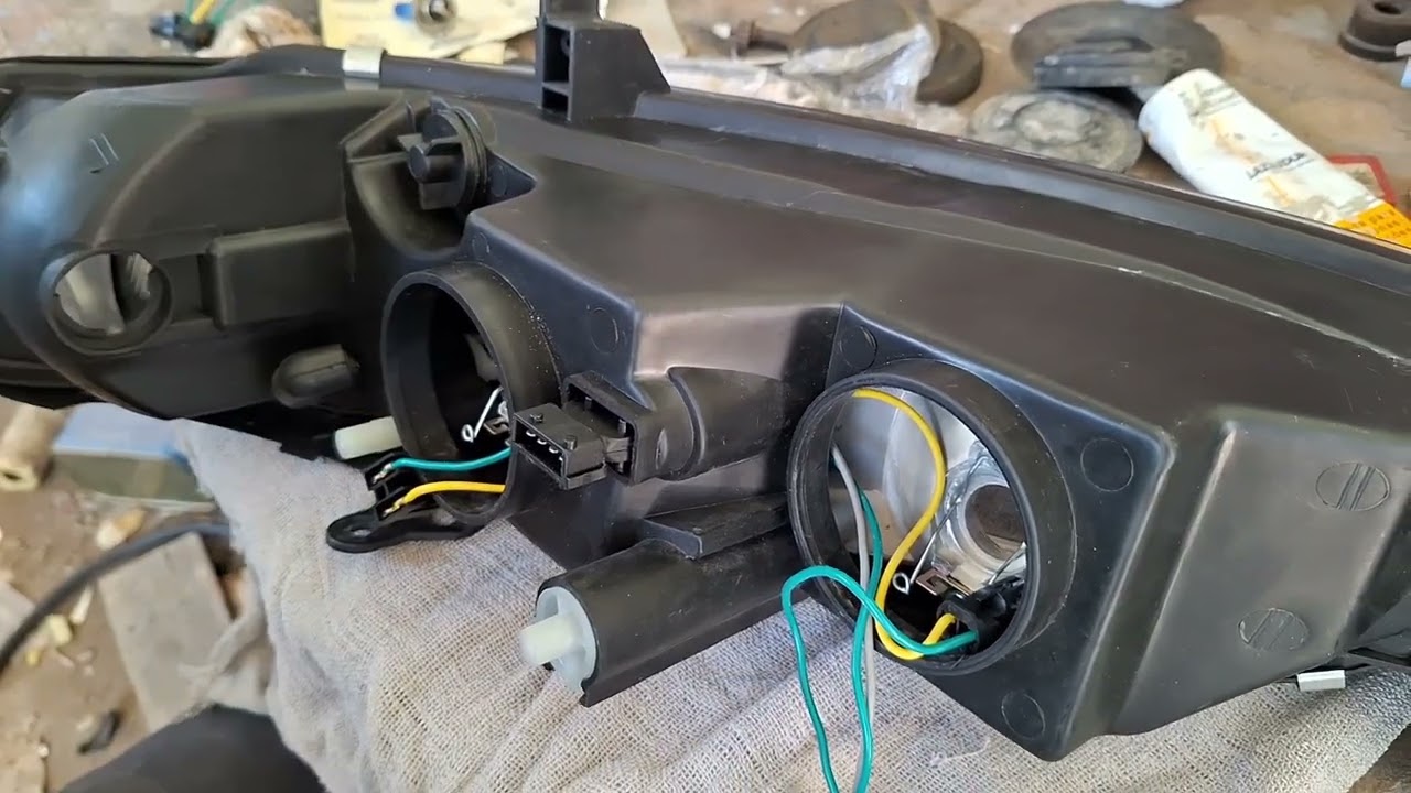 Problema no farol do vectra paralelo que n&atilde;o acende os far&oacute;is!!!! Como resolver
