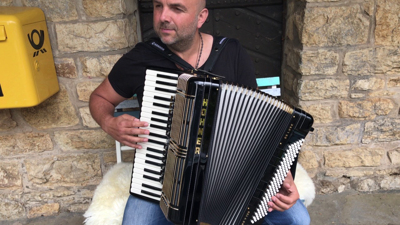 Klangprobe Hohner Morino +V 120 DeLuxe Plus ! Schlimm 😵&zwj;💫