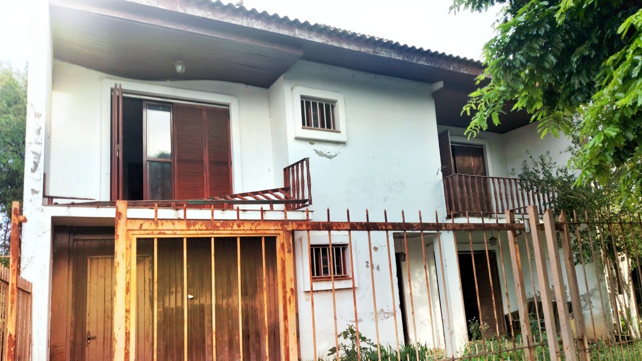Casa de um ex Capitão do Exército Abandonada Misteriosamente