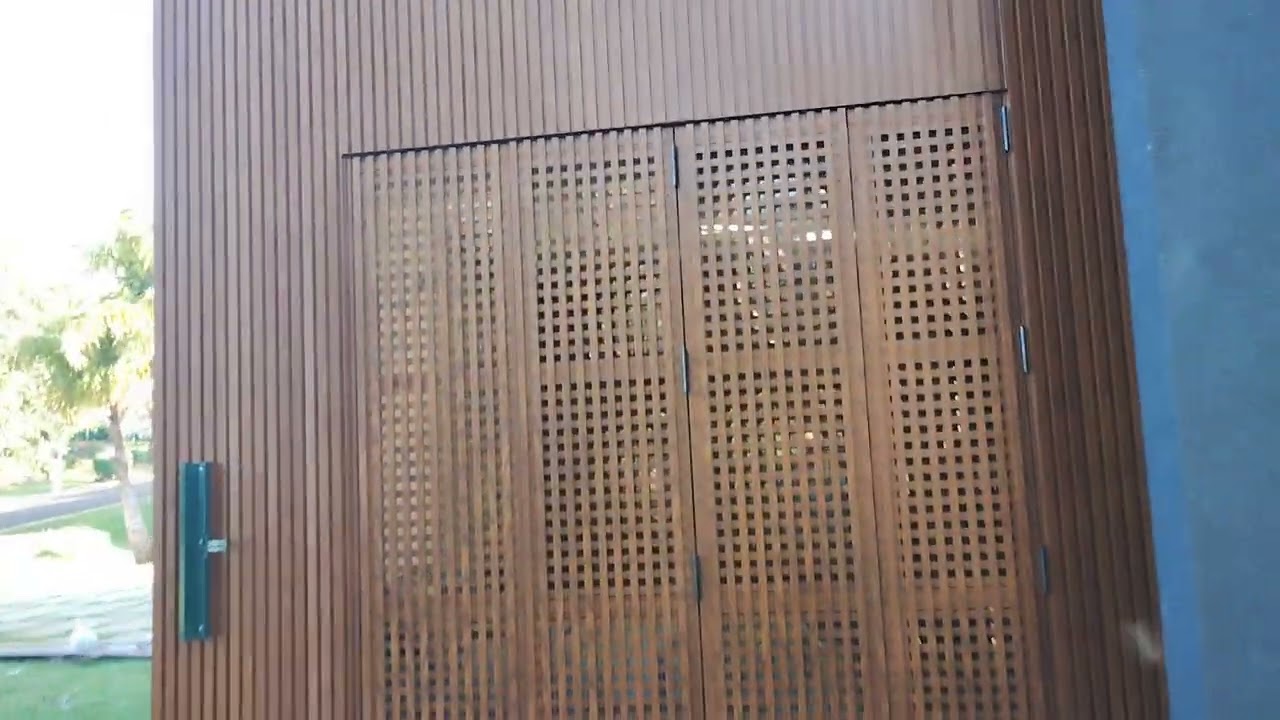 Painel Ripado + porta camar&atilde;o com muxarabi