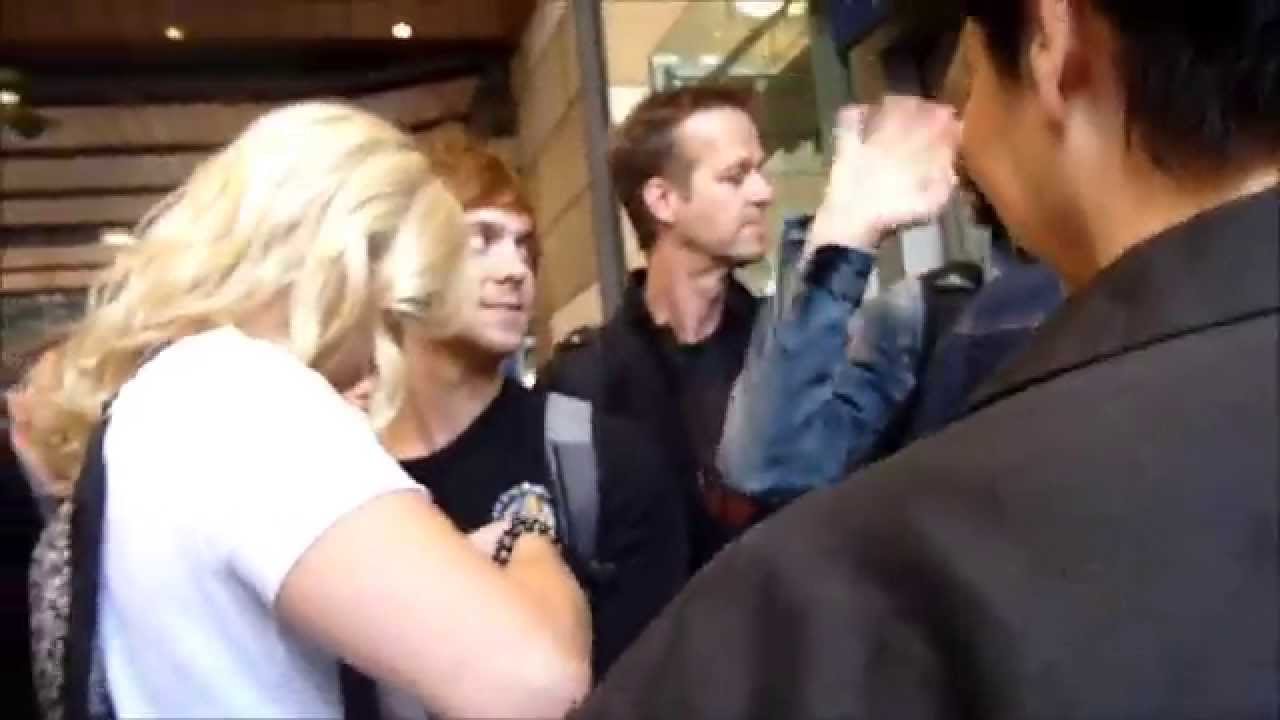 R5 meeting fans at Gare du Nord - Paris 17.06.14