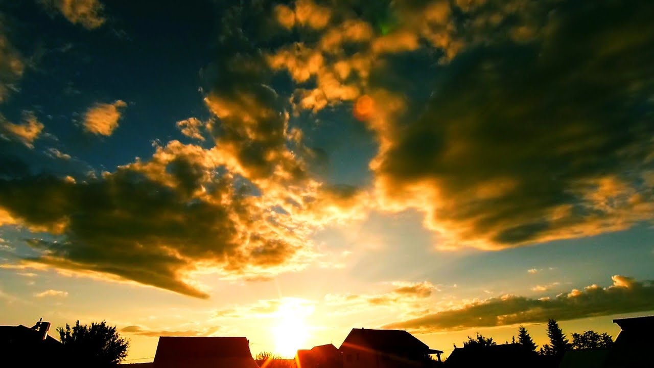 Wonderful Sunset Sky Timelapse | 30s Relaxing Clouds with Music &ndash; FREE Footage 