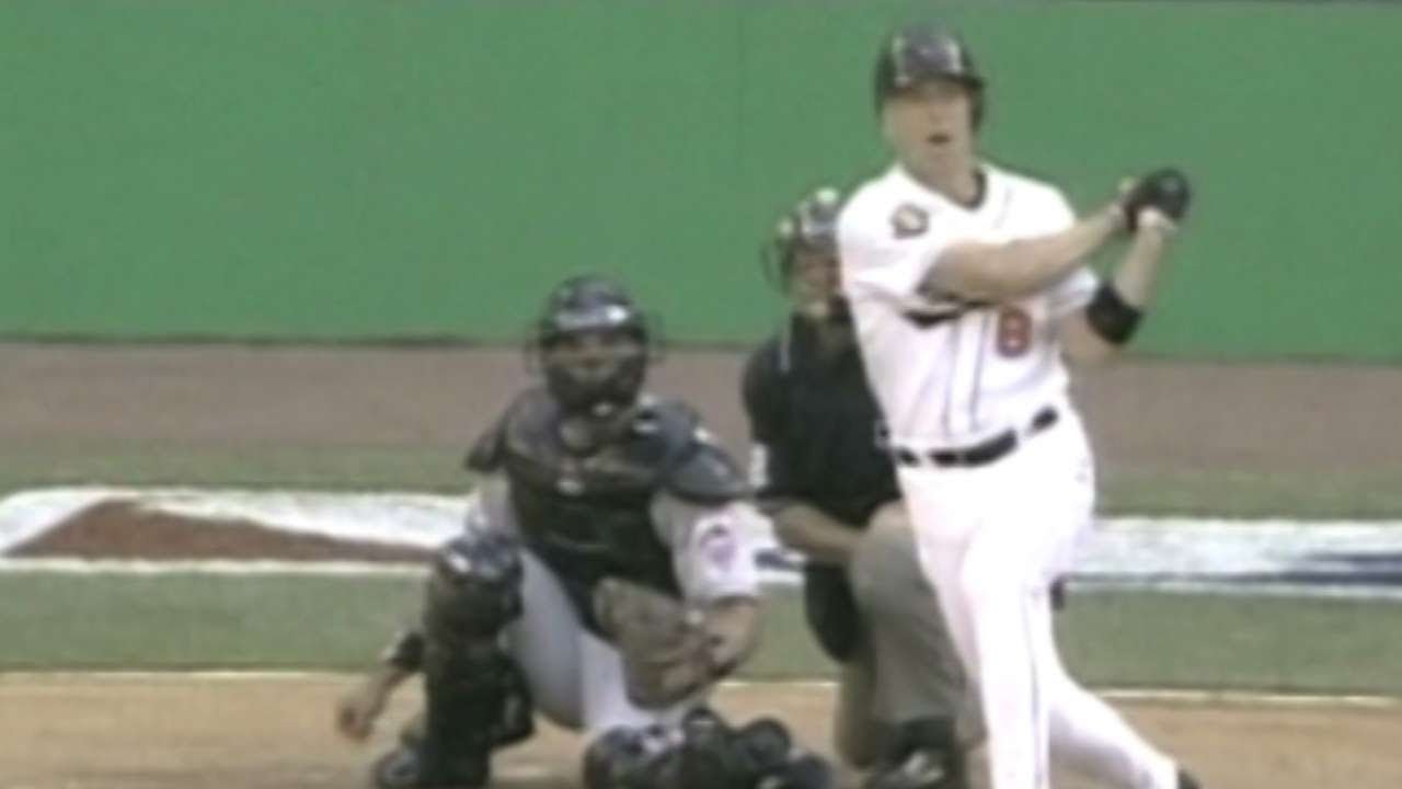 2001 ASG: Cal Ripken homers in final All-Star Game