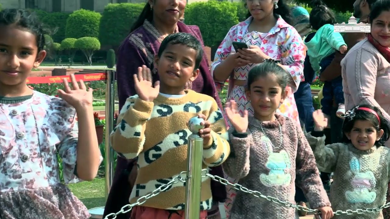A glimpse of the vibrant beauty of Amrit Udyan at Rashtrapati Bhavan