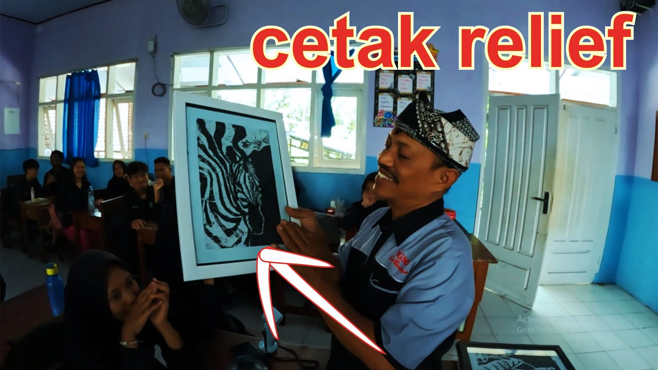 Seru2an bareng kelas 9C.!! Belajar Seni grafis Cetak Tinggi mengenal alat dan bahan mencetak