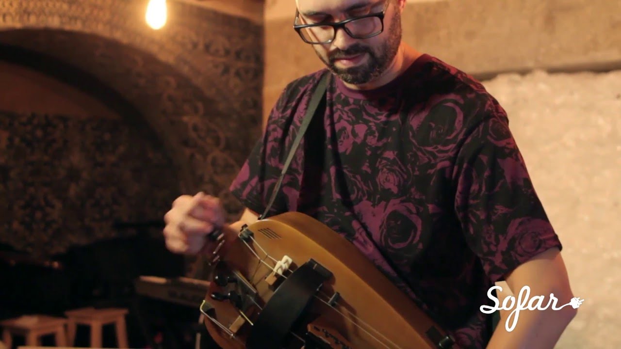 Luis Peixoto - Mosca Morta (Live at Sofar Sounds Lisboa)