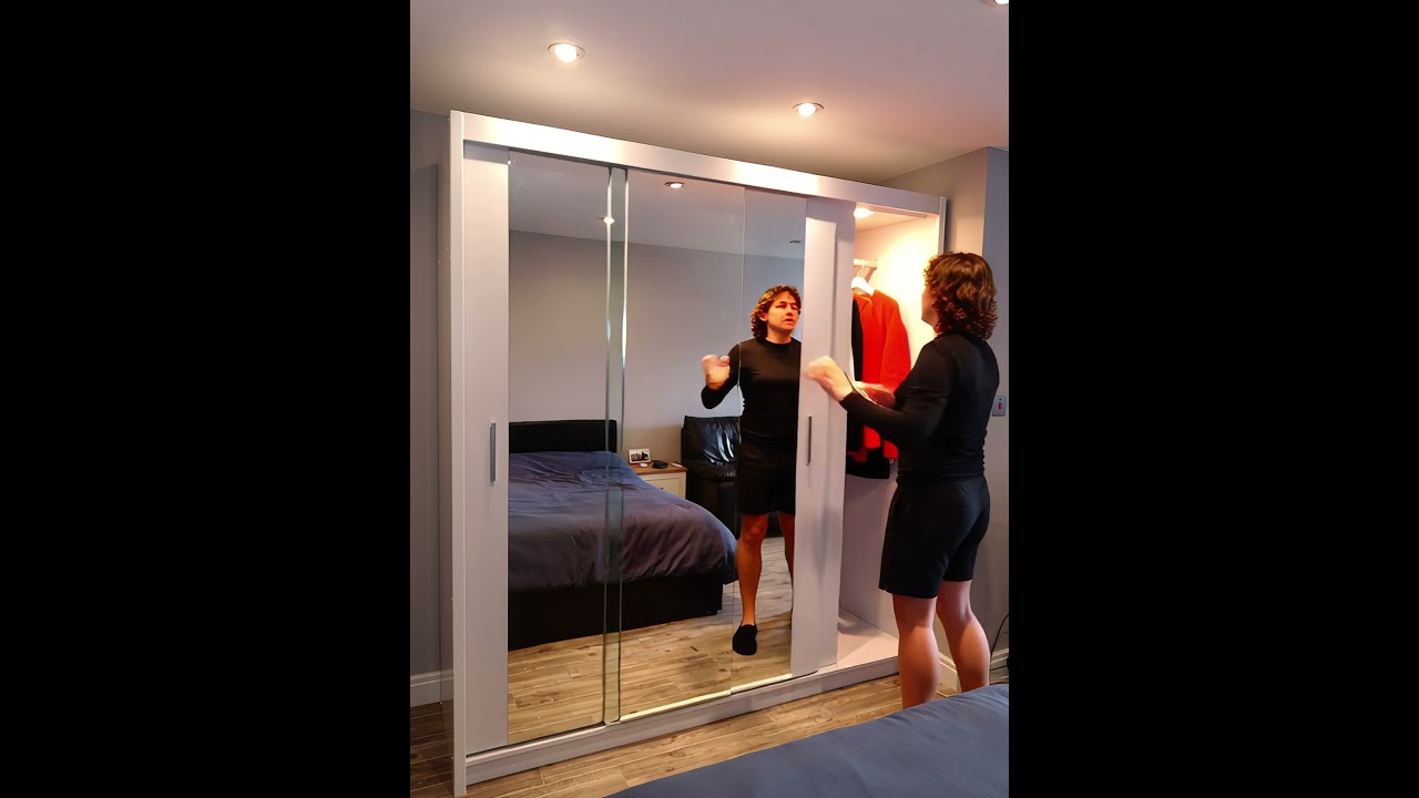Brand New Sliding Door Wardrobe &ndash; stylish, spacious, and perfect for any bedroom!