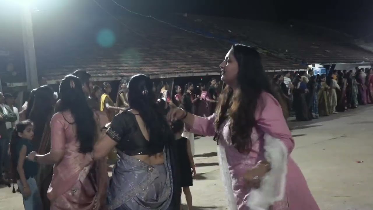 apexa pandya and kamlesh barot live garba and timali ni moj bamroda mahisagar - part--1