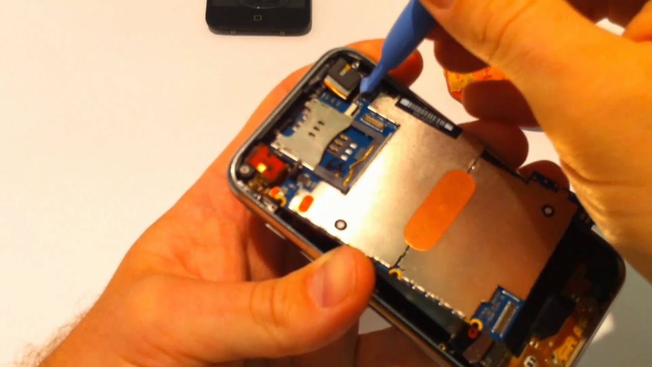 iPhone 3G and 3GS Battery Replacement Guide - Fix it Yourself!