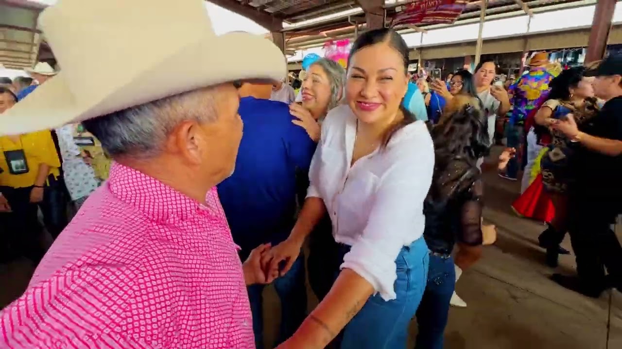Así se puso el baile en la pulga de Álamo Texas