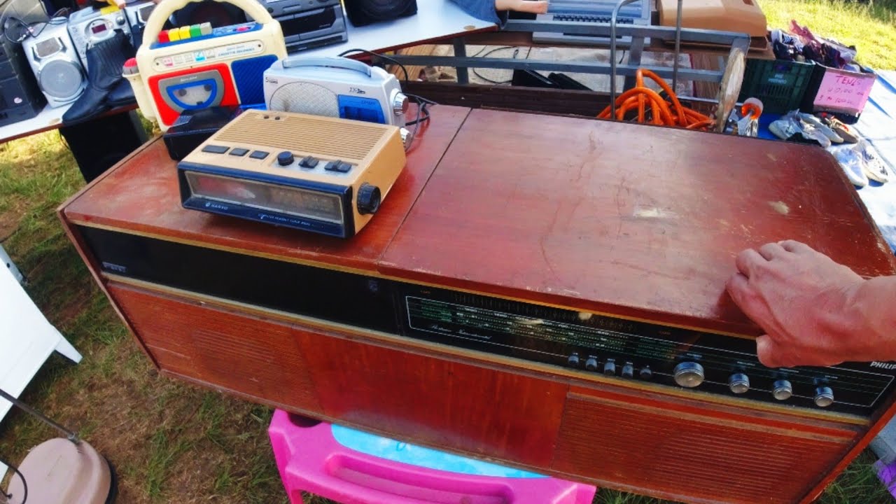 feira do Sítio cercado muitas peças antigas