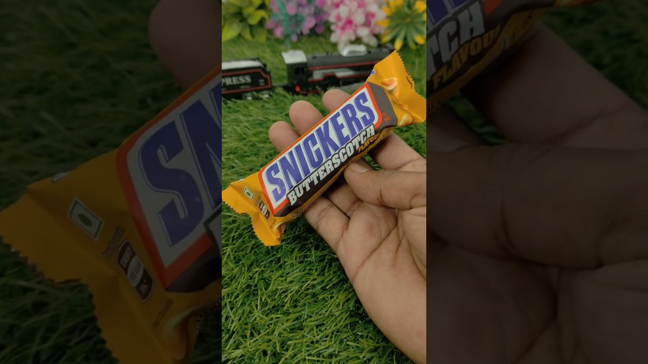 WoW Unwrap Snickers Chocolate 🍫 